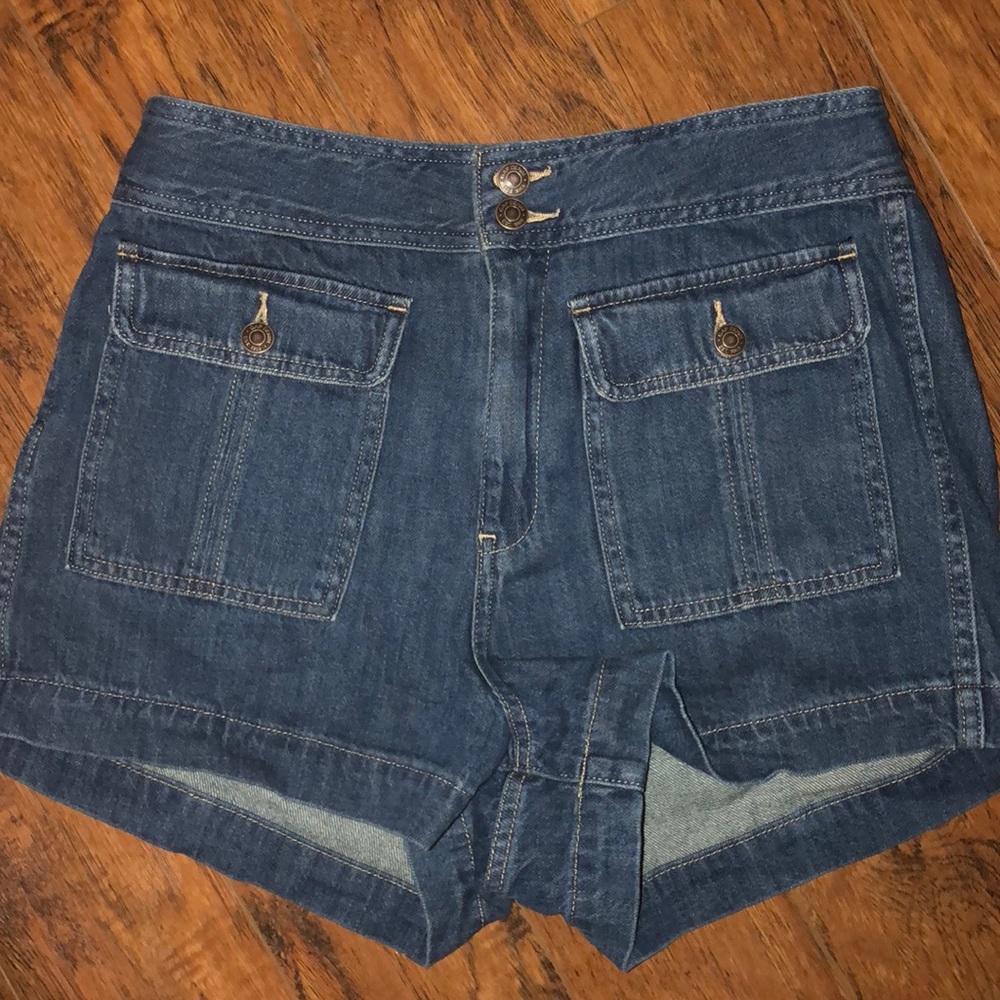 Gap high rise shorts